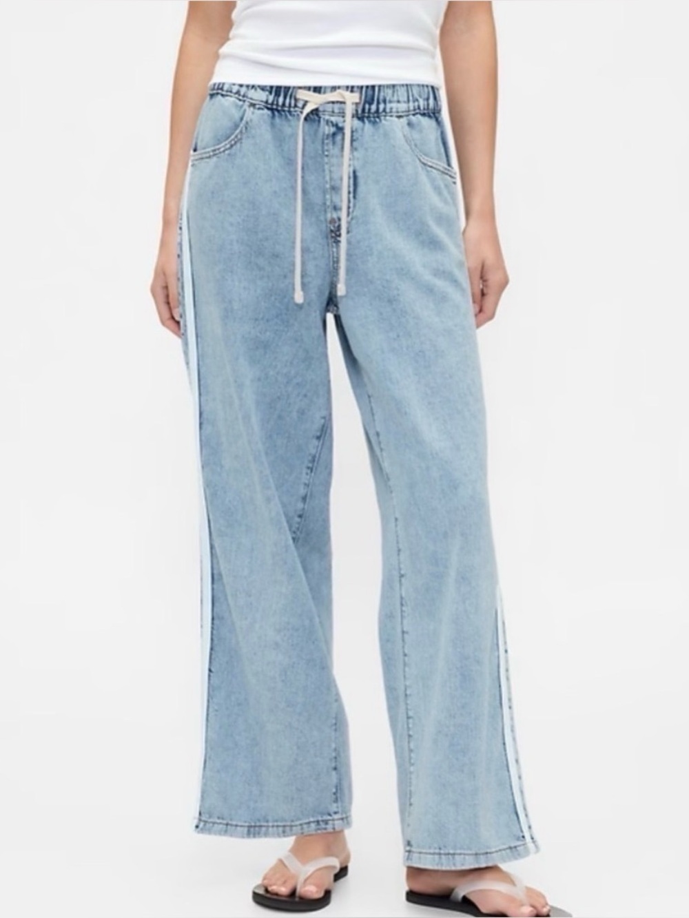 NWT GAP High Rise Wide Leg Striped Jean